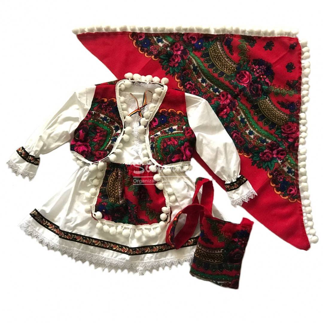 Costumas traditional romanesc botez fetita